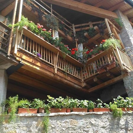 Bed and Breakfast La Cort Di Nonna Rosa Mori Exterior foto